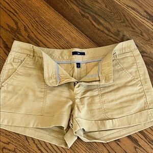 GAP Women's Tan Khaki Shorts